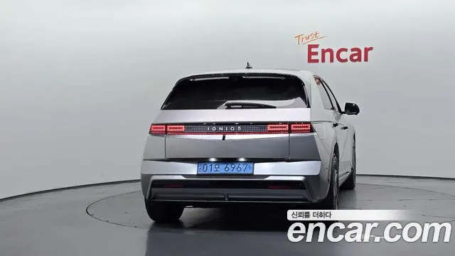 Hyundai IONIQ 5 2024 thumb 4