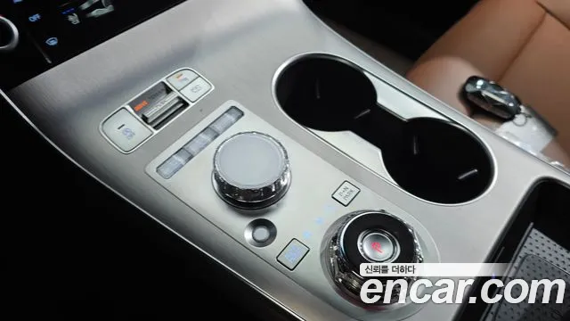 Genesis GV70 2026 thumb 9
