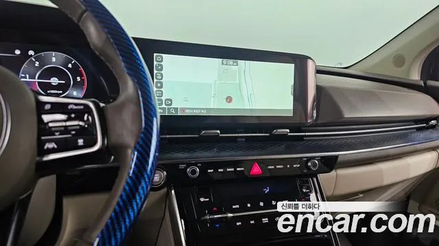Kia Carnival 2023 thumb 12