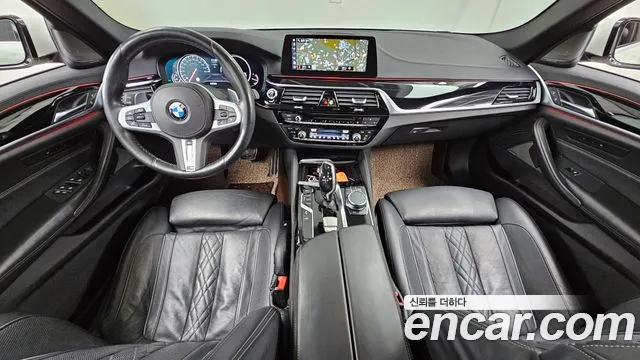 BMW 5-Series 2018 thumb 7
