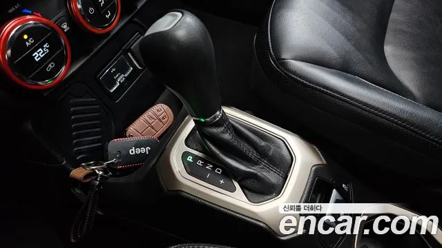Jeep Renegade 2017 thumb 9