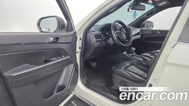 KG_Mobility_Ssangyong Rexton 2023 thumb 10