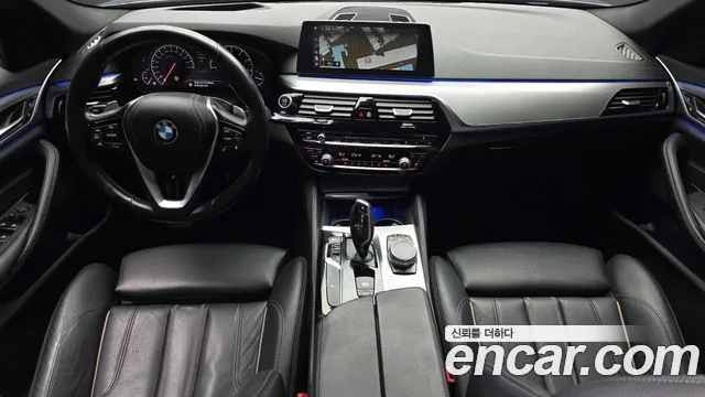 BMW 5-Series 2018 thumb 6