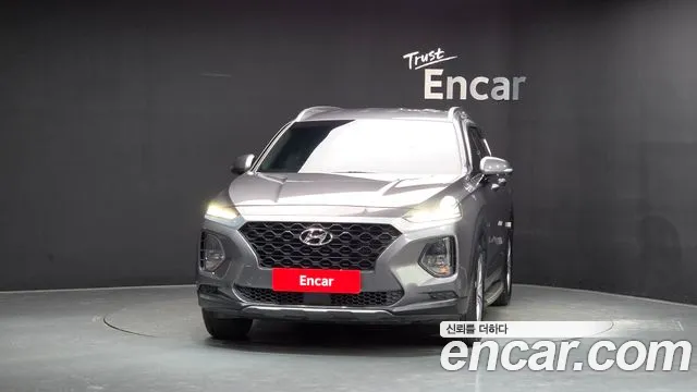 Hyundai Santa Fe 2018 thumb 2