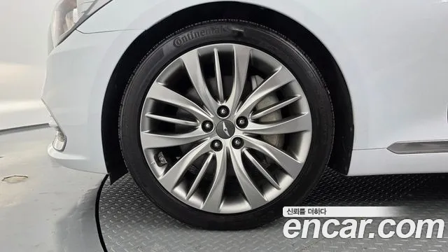 Genesis G80 2017 thumb 5
