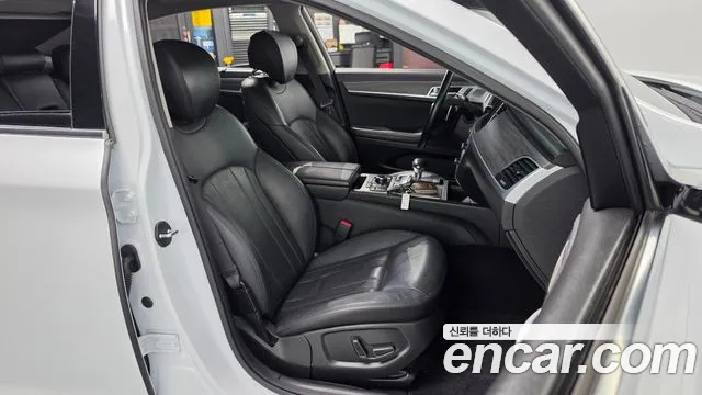 Genesis G80 2017 thumb 11