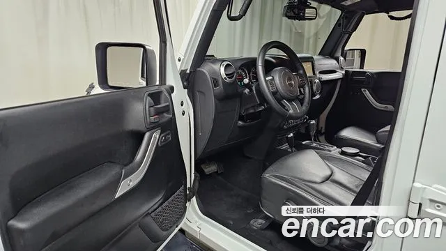 Jeep Wrangler 2017 thumb 10