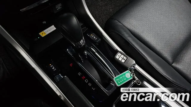 Honda Accord 2017 thumb 9