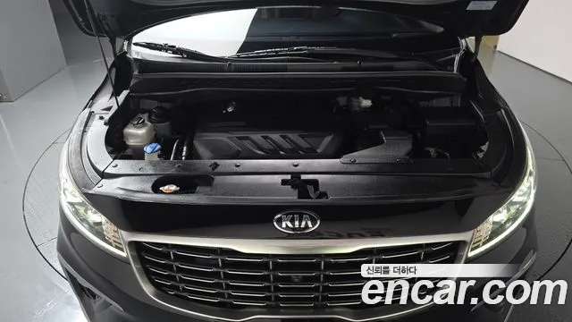 Kia Carnival 2018 thumb 5