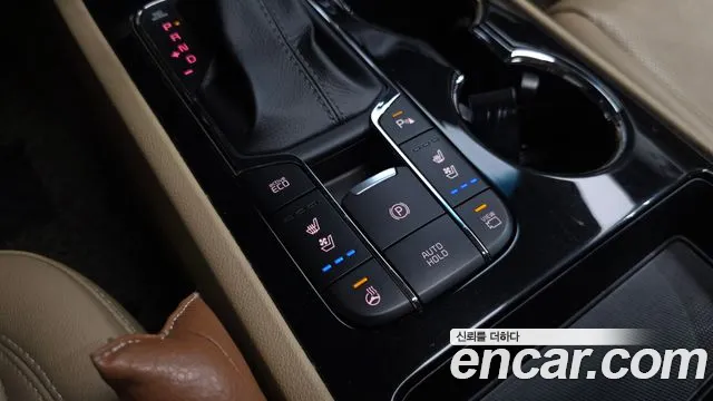 Kia Carnival 2018 thumb 8