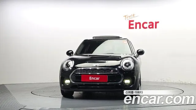 MINI Clubman 2016 thumb 3