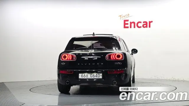 MINI Clubman 2016 thumb 4
