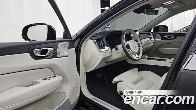 Volvo XC60 2026 thumb 10