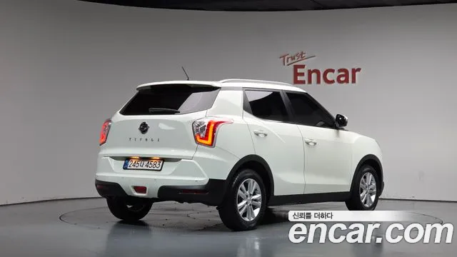 KG_Mobility_Ssangyong TIBOLI 2015 thumb 2