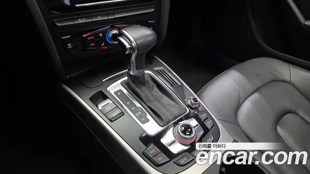 Audi A4 2013 thumb 9