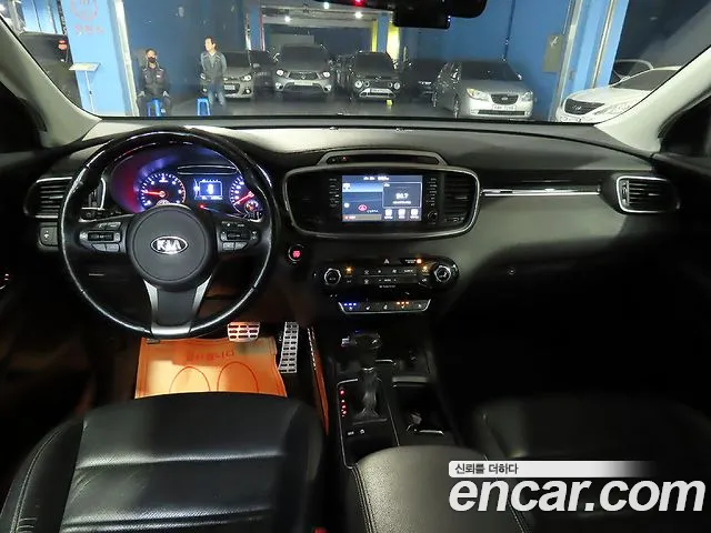 Kia Sorento 2017 thumb 5