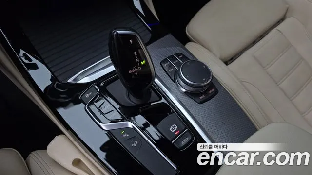 BMW X4 2020 thumb 9
