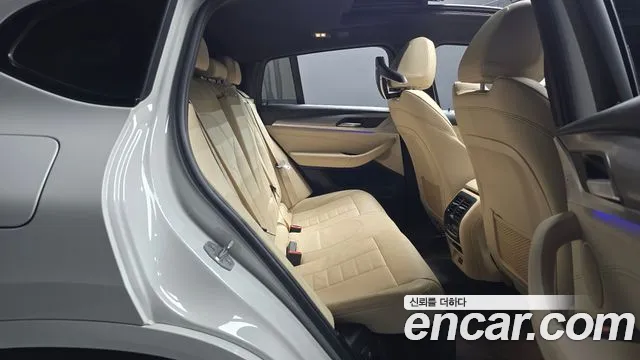 BMW X4 2020 thumb 11