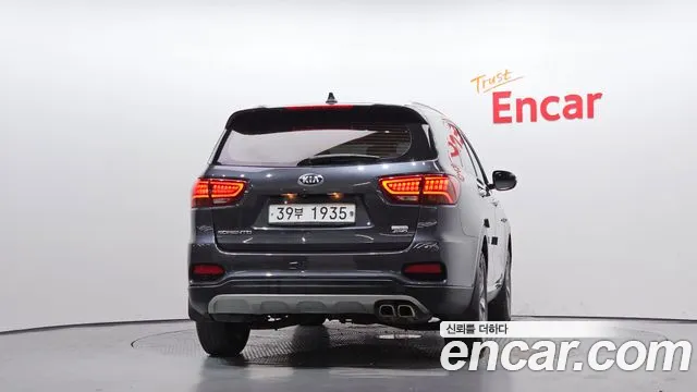Kia Sorento 2018 thumb 4