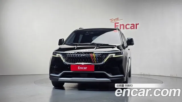 Kia Carnival 2022 thumb 3