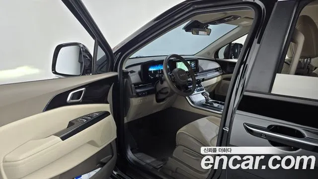 Kia Carnival 2022 thumb 10