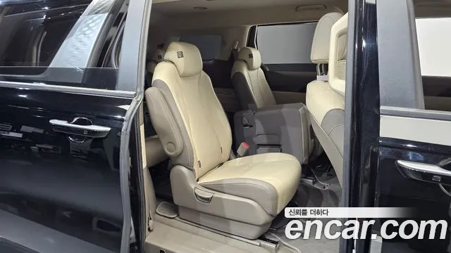 Kia Carnival 2022 thumb 11