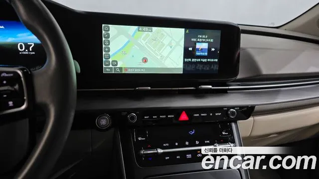 Kia Carnival 2022 thumb 12