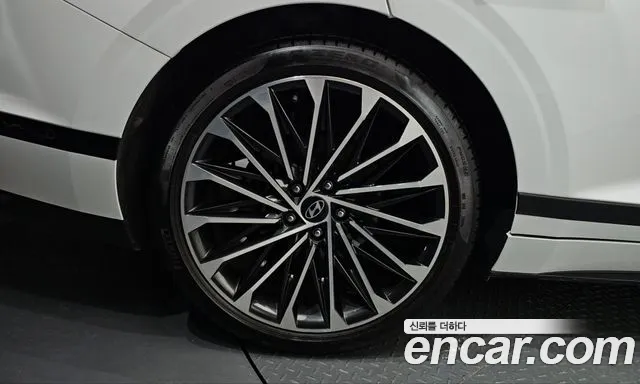 Hyundai Grandeur 2023 thumb 4
