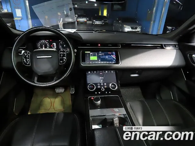 Land Rover Range Rover Velar 2019 thumb 5