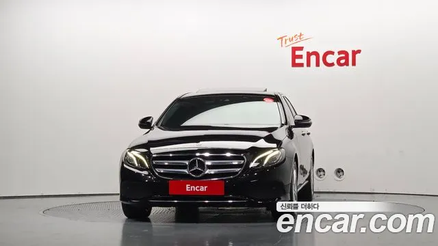 Mercedes-Benz E-Класс 2018 thumb 3