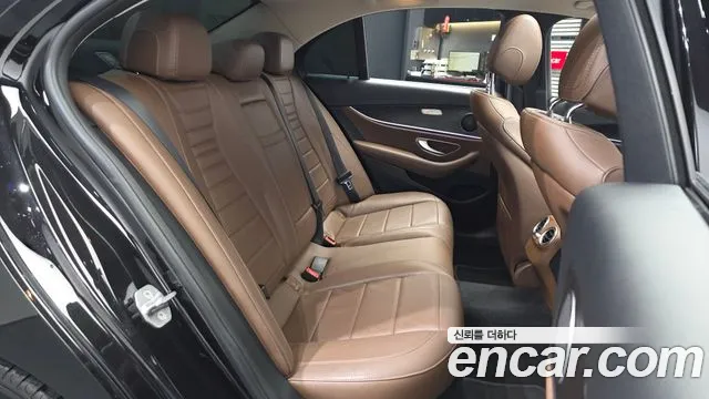 Mercedes-Benz E-Класс 2018 thumb 12