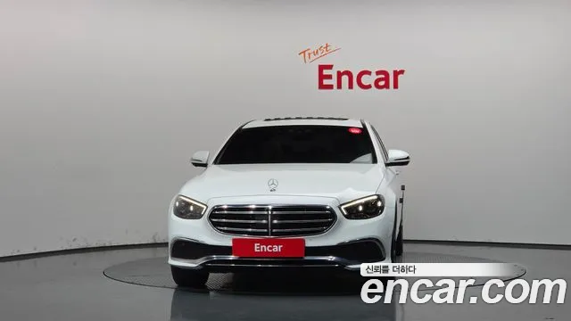 Mercedes-Benz E-Класс 2021 thumb 3