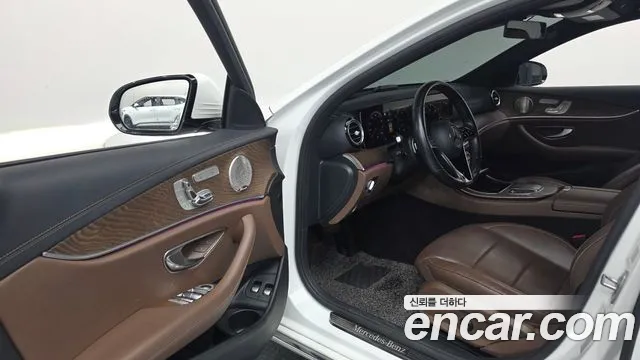 Mercedes-Benz E-Класс 2021 thumb 10