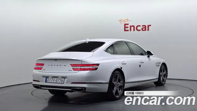 Genesis G80 2023 thumb 2