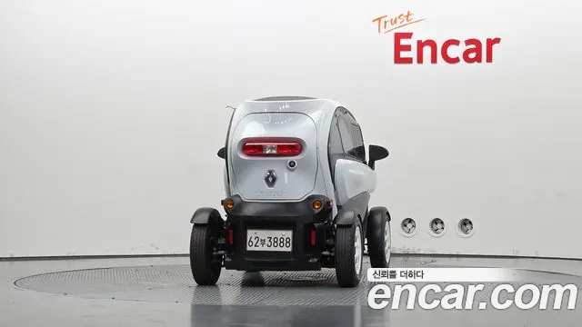 Renault-KoreaSamsung Twizy 2019 thumb 3