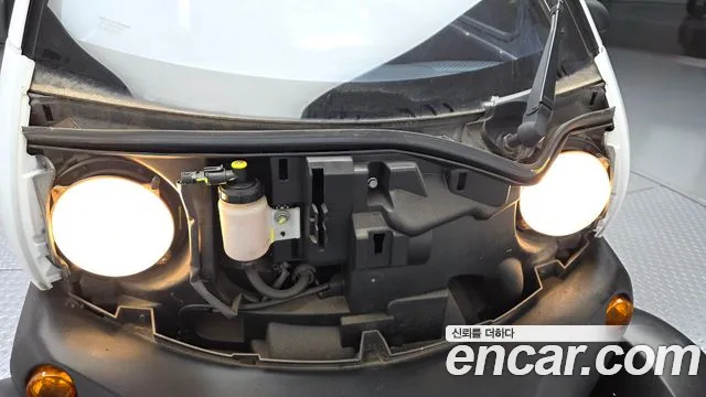 Renault-KoreaSamsung Twizy 2019 thumb 5