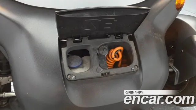 Renault-KoreaSamsung Twizy 2019 thumb 12
