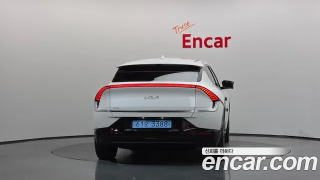 Kia EV6 2021 thumb 4