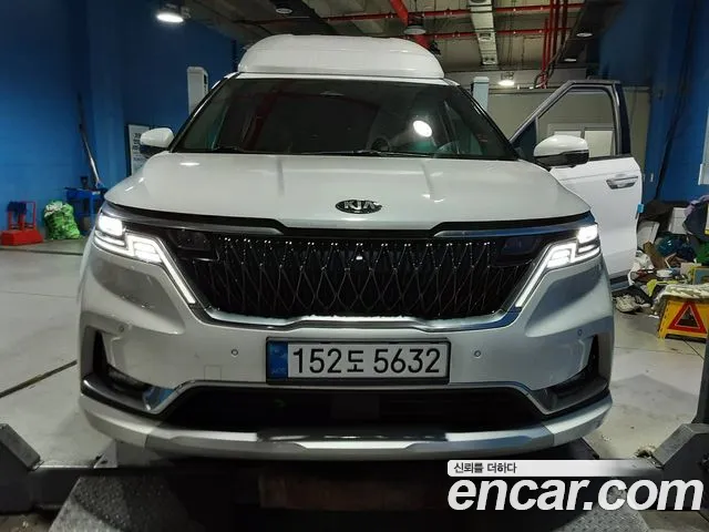 Kia Carnival 2020 thumb 4