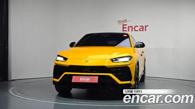 Lamborghini Urus 2020 thumb 3