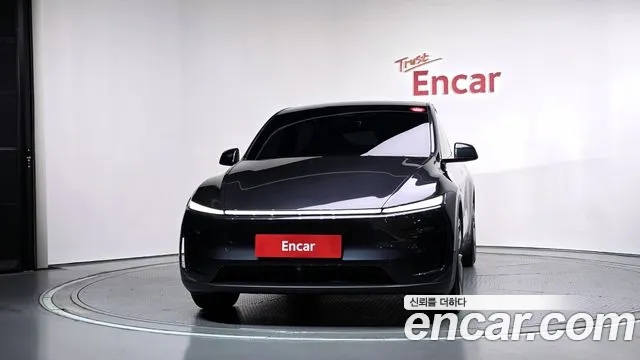 Tesla Model Y 2026 thumb 3