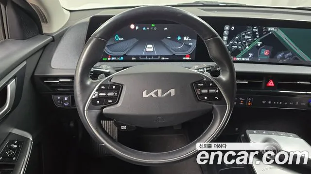 Kia EV6 2022 thumb 11