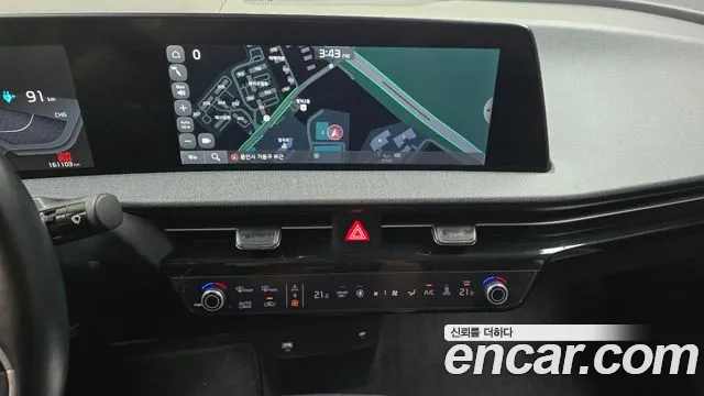 Kia EV6 2022 thumb 12