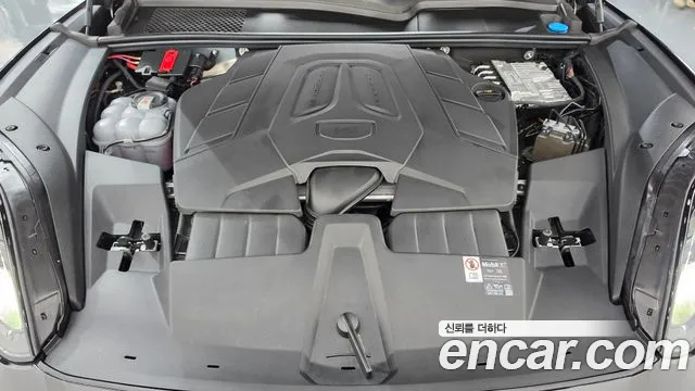 Porsche Cayenne 2025 thumb 5