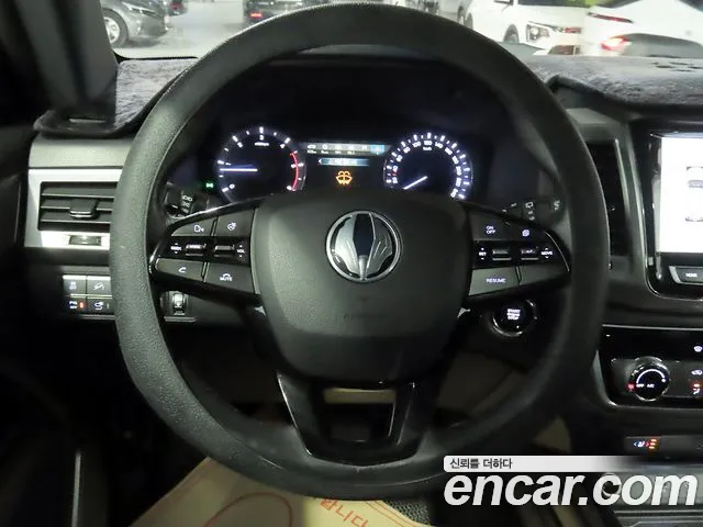 KG_Mobility_Ssangyong Rexton 2018 thumb 9