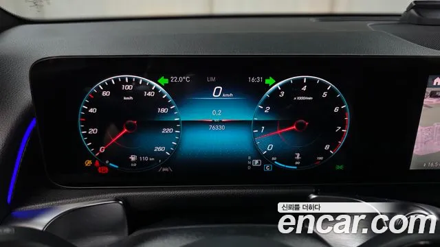 Mercedes-Benz GLB 2021 thumb 8