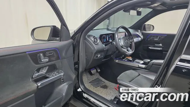 Mercedes-Benz GLB 2021 thumb 10