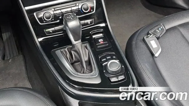 BMW 2-Series 2015 thumb 9