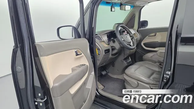 Kia Ray 2012 thumb 10