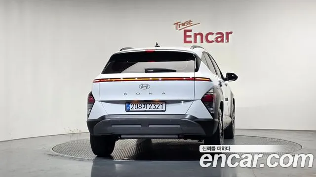 Hyundai Kona 2025 thumb 4